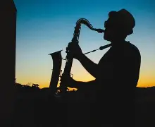 星空体育官方网站-包含欧冠加时末段走向成谜；拜仁慕尼黑调整名单；媒体盛赞；资深球员宣示担当的词条